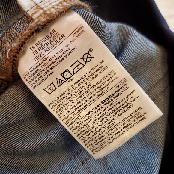 Gap Maternity Long & Lean Boot Cut Jeans - dark wash - Picture 10 of 11